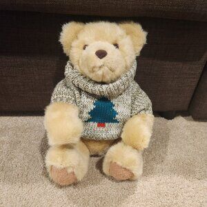 Hallmark Christmas Bear, 1st in series